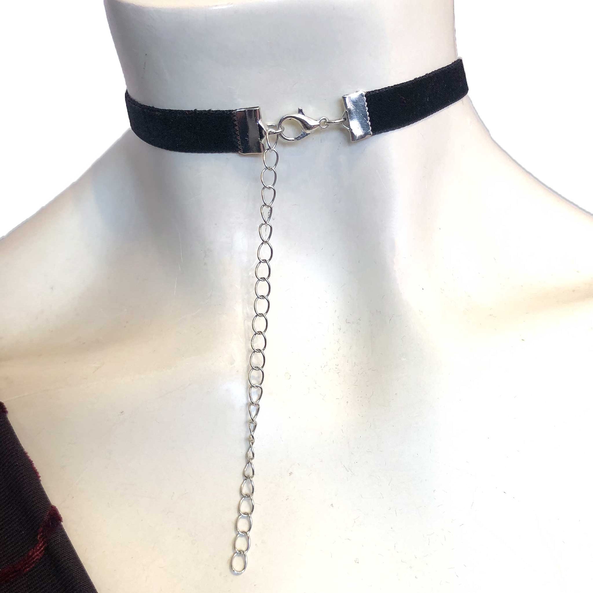 Velvet Heart Choker