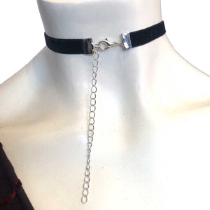 Velvet Heart Choker